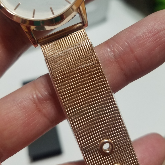 Eddie Borgo New York Rose Gold Watch - Picture 6 of 8